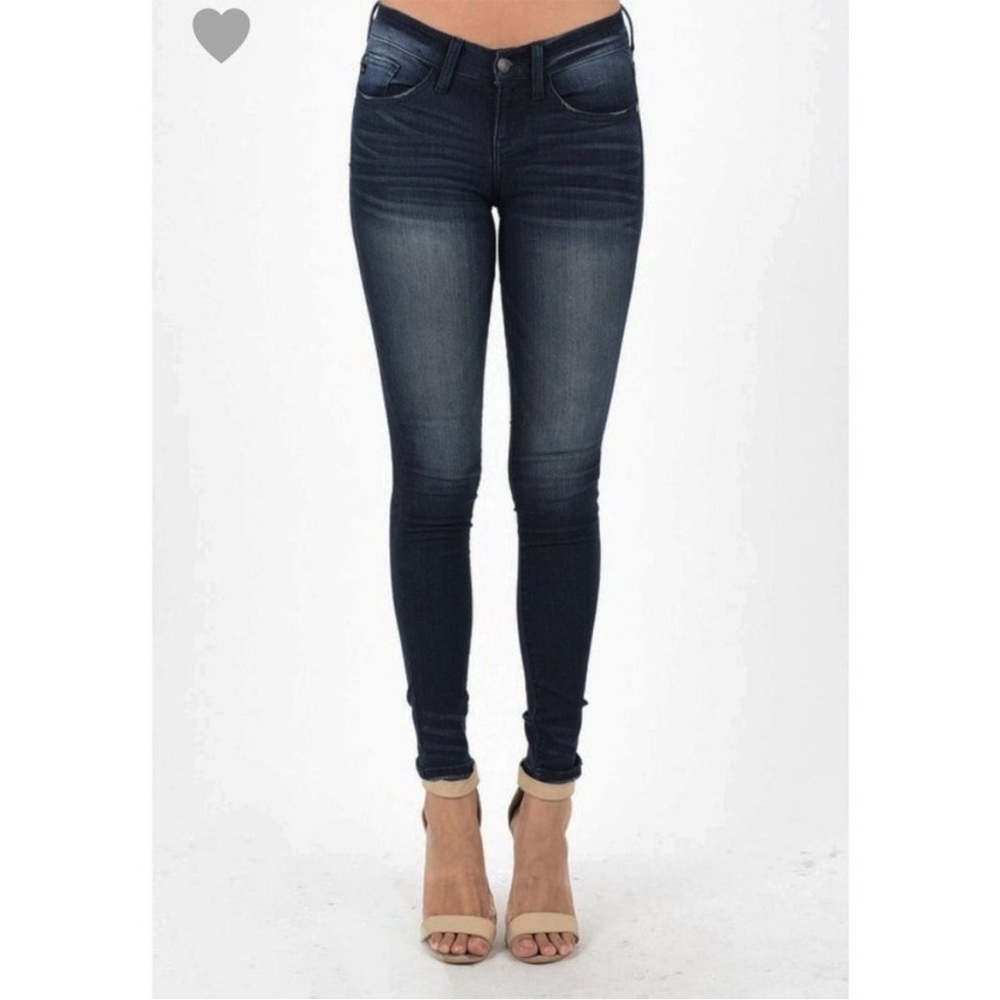 Judy Blue Skinny Fit Jeans.  JB8248 SSDK. Size 9/29. New with tags.